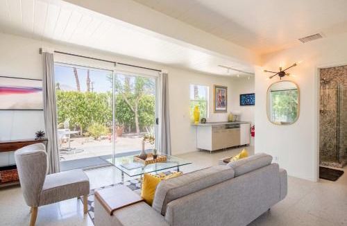 Racquet Club South House | Lux Desert Retreat 4BR Pool Spa Stunning Views