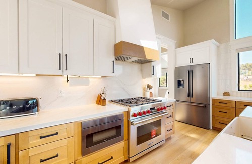 Sea Ranch House | Luxe newly built Sea Ranch home with private hot tub & ocean views