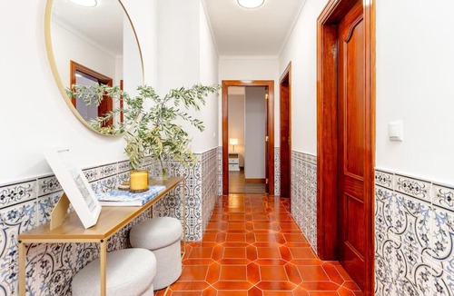Pica Galo Apartment | Luxe Sunset Lisbon Caparica