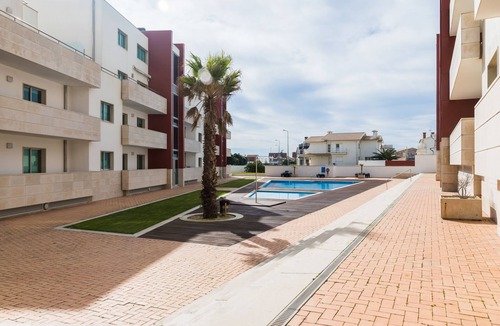 Barra Apartment | Luxo Apartment in Condominium dated with Pool