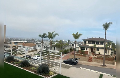 Point Loma Heights House | Luxurious Beach Master Suite