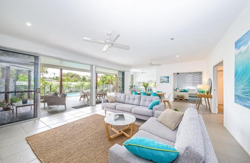 Woorim House | Luxurious Beachside Retreat