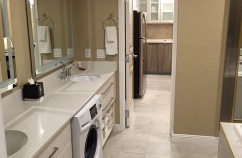 Las Vegas Villa | Luxurious One-Bedroom Villa Suite ~ Las Vegas NV !