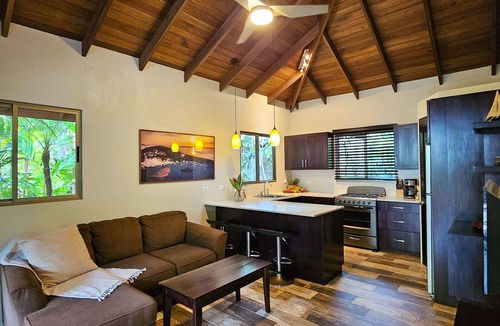 Uvita Villa | Luxurious tropical Villa closest to National Park🌊Pool&Oasis🌺 Beach walking👣