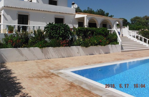 Sao Bras de Alportel Villa | Luxurious Villa With Large Private Heated Infinity Pool and Fabulous Views