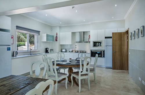 Olhos D'Agua Villa | Luxury 15 Bedroom Quinta Por Do Sol ideal for large groups or family holidays