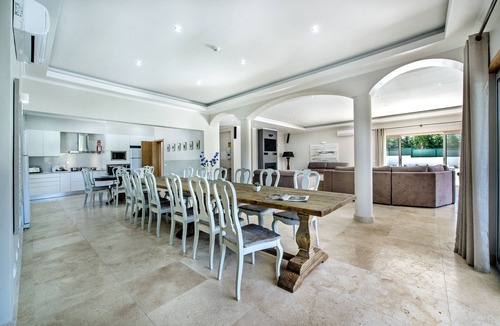 Olhos D'Agua Villa | Luxury 15 Bedroom Quinta Por Do Sol ideal for large groups or family holidays
