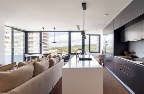 Sao Francisco Xavier Apartment | Luxury 2BR Penthouse with balcony near historic Belem with AC in charming Lisboa