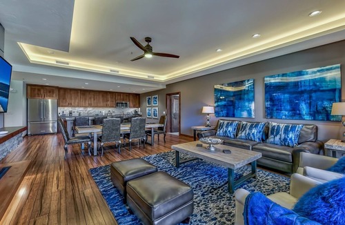 Lakeside Park Condo | Luxury 3Br Residence steps from Heavenly Village & Gondola 3 Bedroom Condo by RedAwning