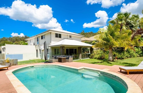 Upper Coomera House | Luxury at Home Summar