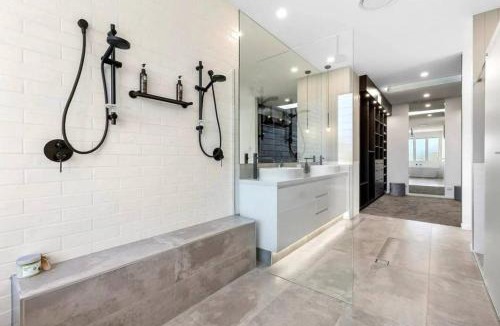 Gold Coast House | Luxury Burleigh Coastal Getaway