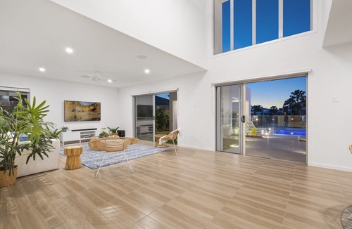 Banksia Beach House | Luxury Canal Front Holiday House, Raptor Pde Banksia Beach