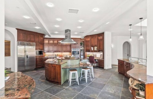 Davis House | Luxury Castle Retreat UC Davis