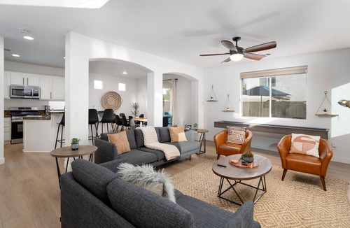 Coachella House | Luxury Clean 2,654 SF home Pool, Spa, Arcade Game Room and Home Theatre for 14!