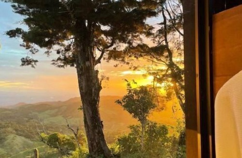 Monteverde Cabin | Luxury Glass Cabin- 270° Ocean & Forest Views + Hot Tub