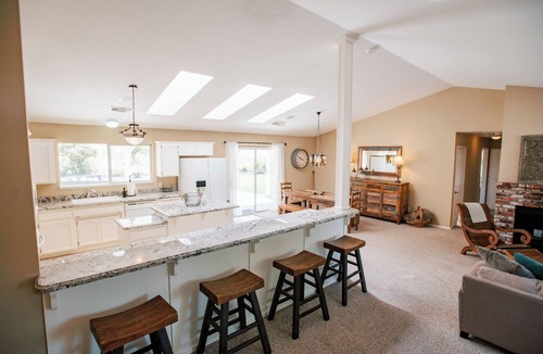 San Luis Obispo House | Luxury Estate in Foothills of SanLuisObispo with Farm Animals + Hike, Sleeps 12