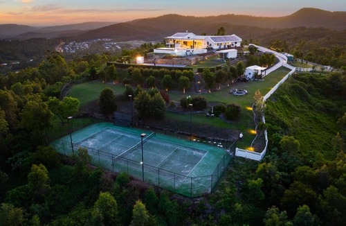 Upper Coomera House | Luxury gated 20-acre mountain resort breathtaking 360 views of Pacific Ocean