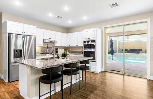 MacDonald Highlands House | Luxury Henderson Pool Retreat Heated Pool Near Las Vegas Strip