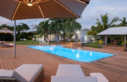 Lautoka Villa | Luxury Hilltop Dual Villas With Stunning Sea Views & Pools !