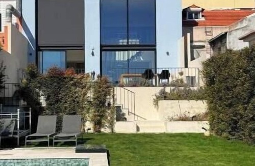 Linda-a-Velha House | Luxury house with river view and pool