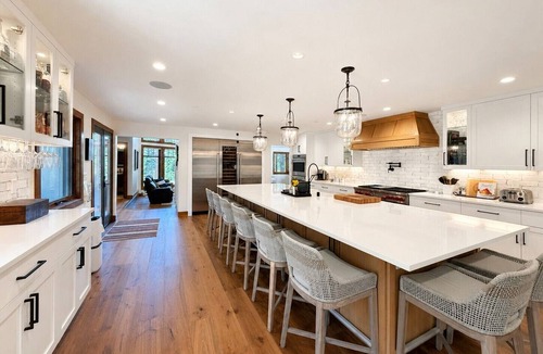 Tahoe Village House | Luxury Lake Tahoe Retreat, Designer Home, Chef's Kitchen, Lake View (SL171)