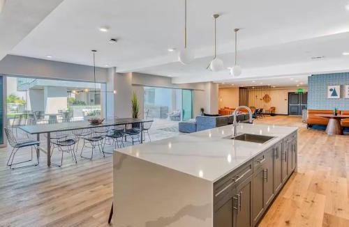North Park Apartment | Luxury Living in N Park, 2BR, King Beds, Parking