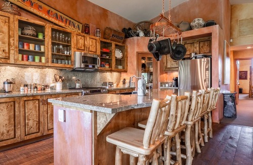 Mammoth Lakes Cabin | Luxury Mammoth Rock Corner Cabin - Trails/Golf