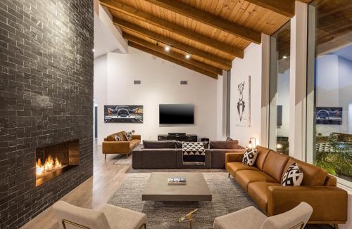 Arcadia House | Luxury Micro-Resort, Theater, Sauna, Heated Pool