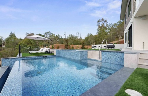 Los Altos Hills House | Luxury modern private retreat