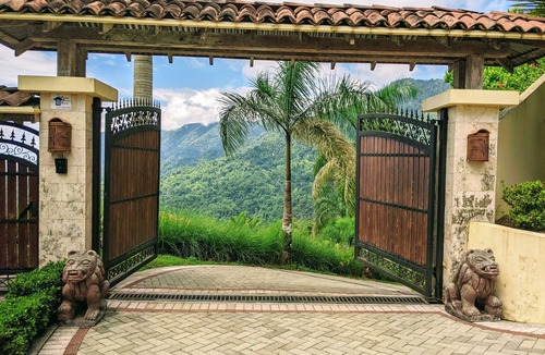 Ciudad Cortes House | Luxury Mountain Villa With Stunning Pacific View