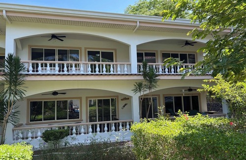 Playa Hermosa Condo | Luxury Ocean Breeze Condo - 5 Minute Walk to Famous Playa Hermosa Beach