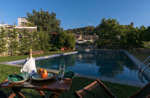Montemor-o-Novo Apartment | Luxury Palace with a Chocolate Factory