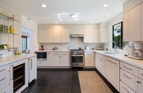 Tahquitz River Estates House | Luxury Palm Springs Getaway/Pool/Spa/Fire-Pit/4 bedroom/3 bath/South PS