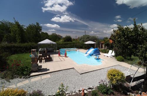 Tabua Apartment | Luxury Private apartment FREE Play Park inc QUID BIKES PRIVATE Heated swimming pool