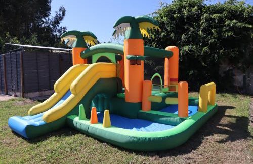 Tabua Apartment | Luxury Private apartment FREE Play Park inc QUID BIKES PRIVATE Heated swimming pool