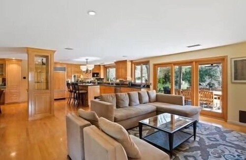Healdsburg House | Luxury Private Estate at Zoella Vineyards in the heart of Wine Country