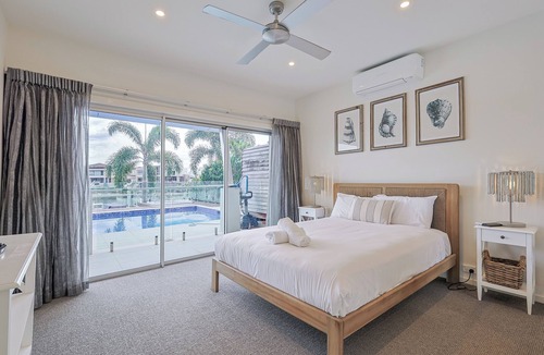Broadbeach Waters Hotel | Luxury Riverfront Home on the Gorgeous Gold Coast