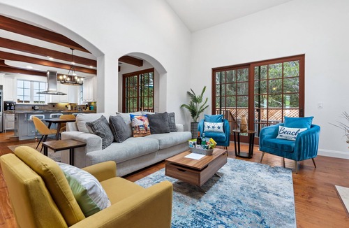 Eastside Santa Cruz Villa | Luxury Santa Cruz Beach Villa w/Hot Tub + Ultra-Fast WiFi , Twin Lakes Beach