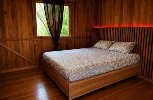 Lepanto Ski Chalet | Luxury treehouse with Jacuzzi and nature