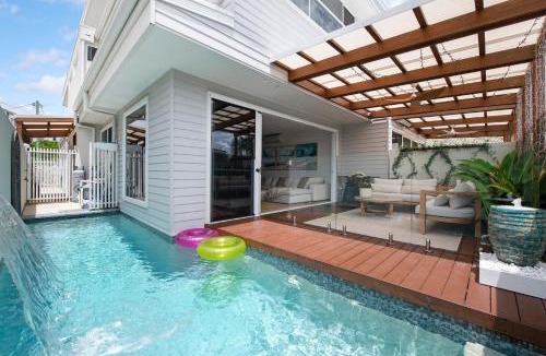 Mermaid Beach House | Luxury Tri-Level Duplex in Mermaid Beach - CoastHM