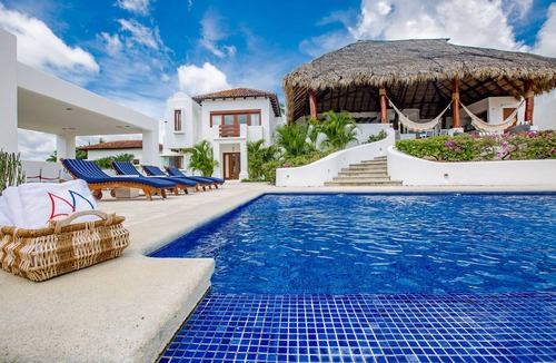 San Juan del Sur House | Luxury Villa *25,000 Sq Ft* With Full Staff