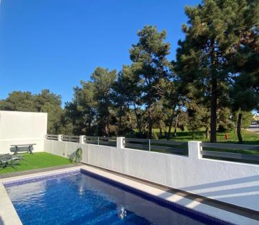 Seixal Villa | Luxury villa between Nature and the beach