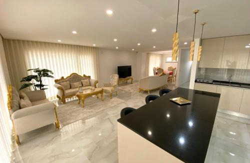 Seixal Villa | Luxury villa between Nature and the beach