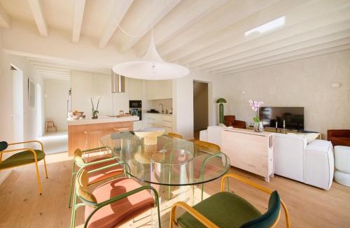 Paco De Arcos Villa | Luxury Villa by the Sea w Salty Pool, by TimeCooler