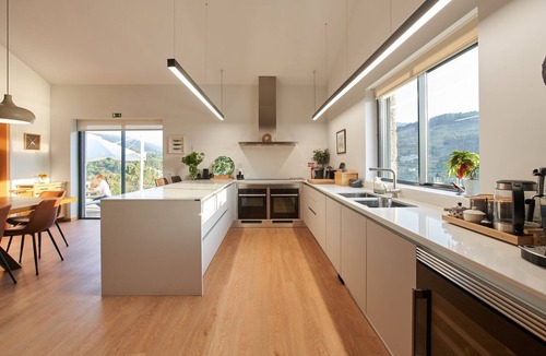 Ribadouro Villa | Luxury villa on the River Douro - heated pool, stunning views