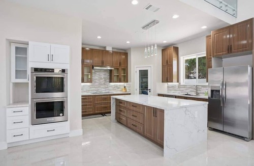 Lodi House | Luxury Wine Country Retreat 4BR w/Private Pool