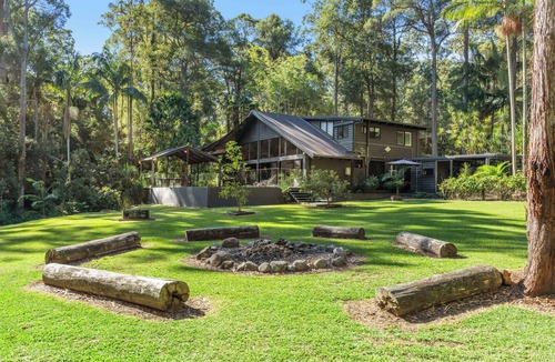 Doonan House | Mabel Perfect Noosa Hinterland Gem w/Heated Pool