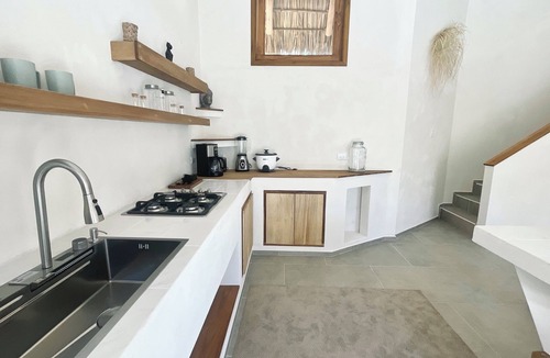 Popoyo Villa | MAHALO Charming 2-bedroom Villa Palmera on the beach with Pool, AC and Starlink!