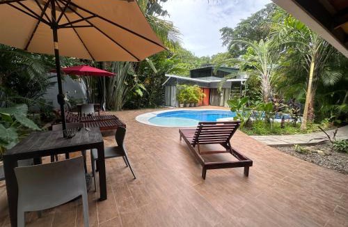 Cocles Apartment | Main House-3 Bedrooms & AC-2 Pools-Jungle-Beach-WiFi-TV