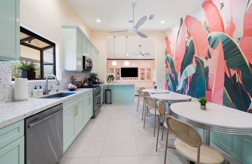 Coachella House | Maison Palmé - Sleeps 14, 3BD/3BA Pool/Spa Dreamhouse